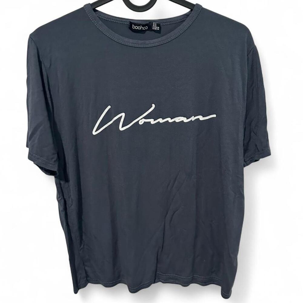 Boohoo grey woman graphic tee